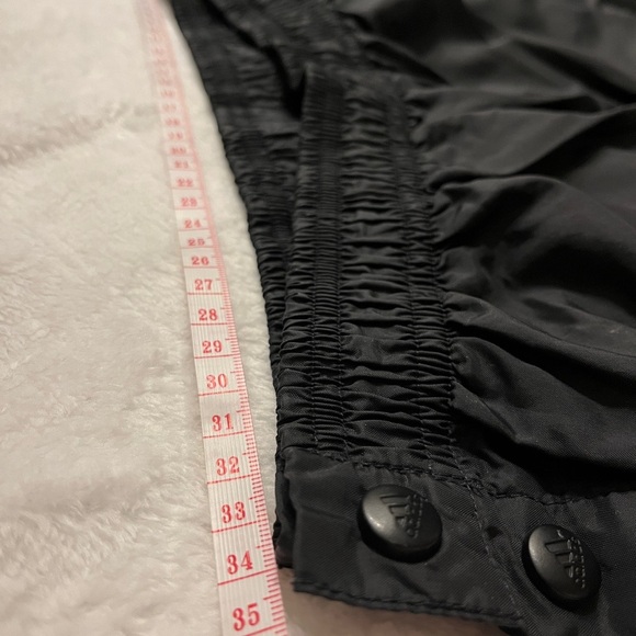 Adidas Black Sweatpants for Active Comfort - Picture 7 of 9